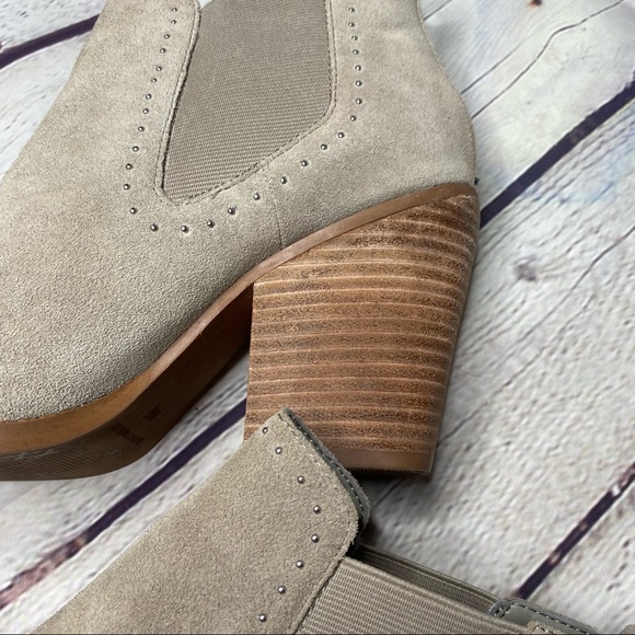 MARC FISHER Ankle Boots - Picture 3 of 8